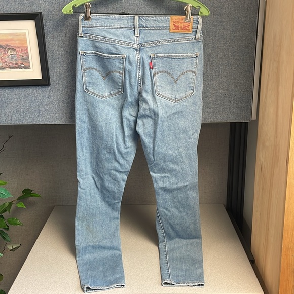 Levi’s 721 high rise distressed skinny jeans - Picture 5 of 7